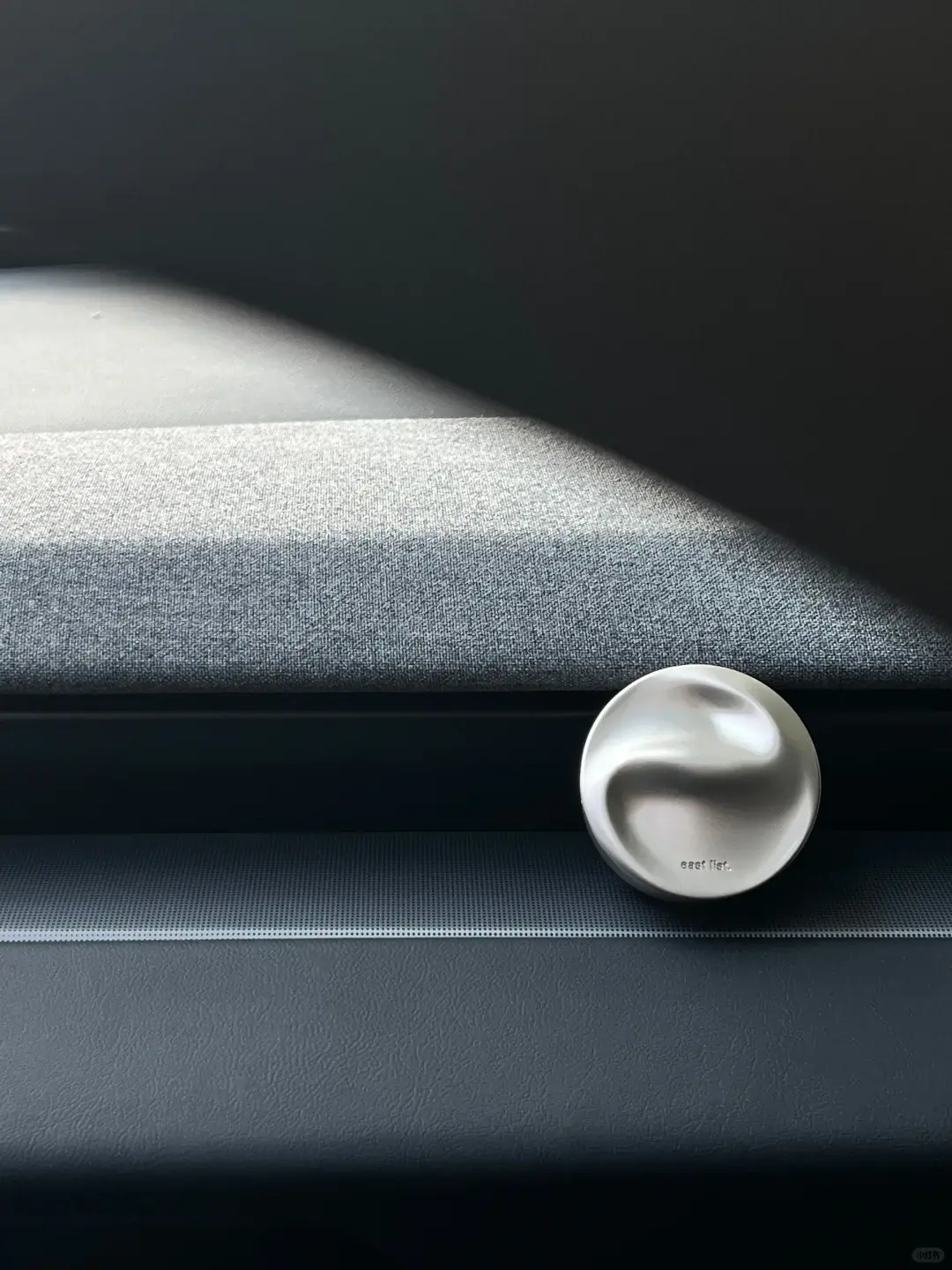 How to Choose a Pleasant Yet Non-Drowsy Car Air Freshener - TeslaDeer